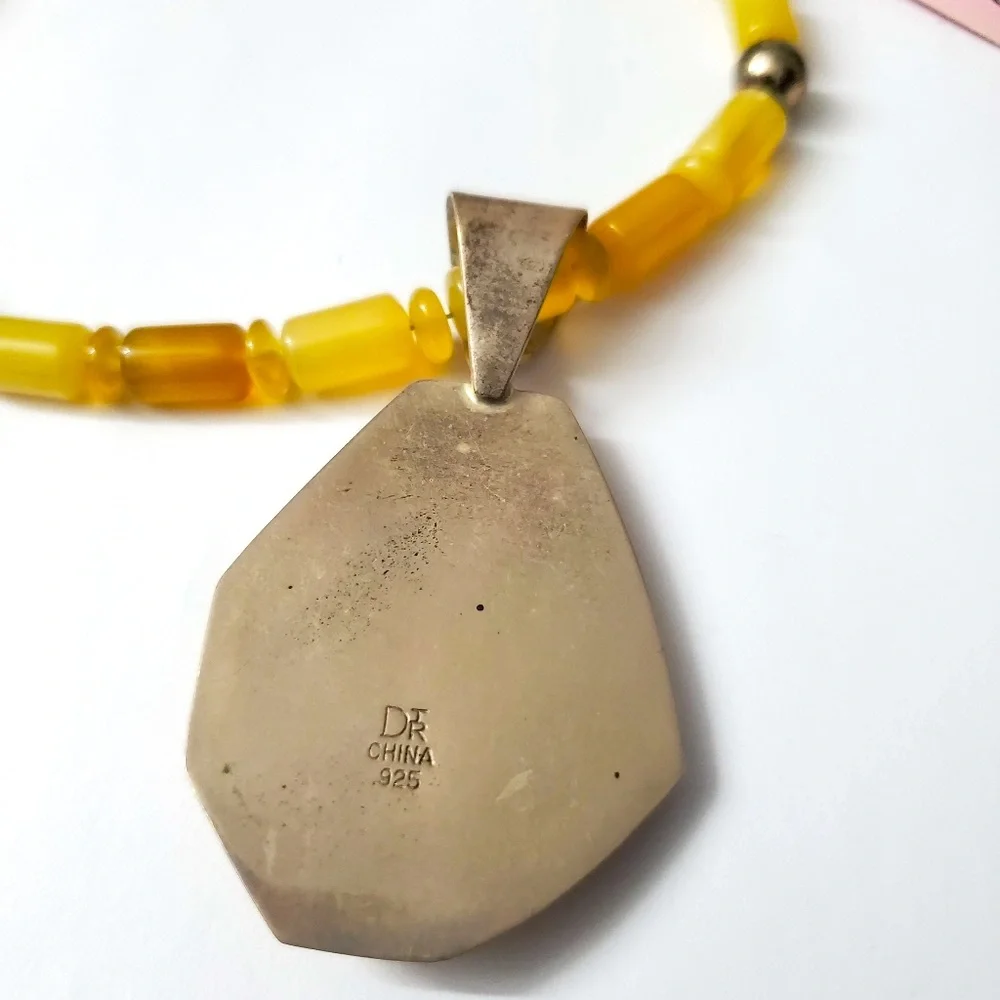 Vintage this necklace